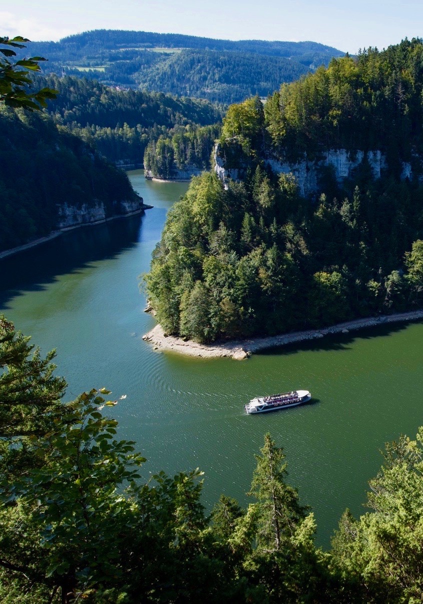DROZ2015-015 – Version 4 – Version 3 rocher vierge bassins du doubs bateau rivière nature